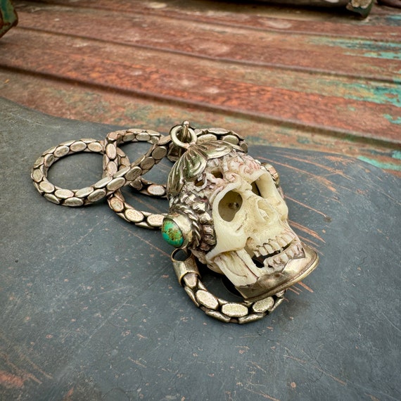 Three-Dimensional Carved Bone Skeleton Skull Pend… - image 10