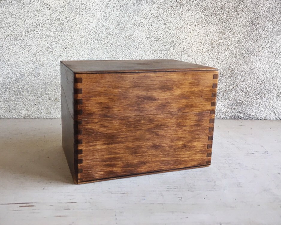 1972 Dovetail Hinged 3x5 Index Card Box, Vintage Office Small File Box, Wood Recipe Holder