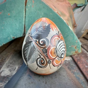 Vintage Tonala Burnished Pottery Egg Figurine, Mexican Folk Art, Rustic Southwestern Shelf Decor Earthy Colors, Easter Gift for Friend image 1