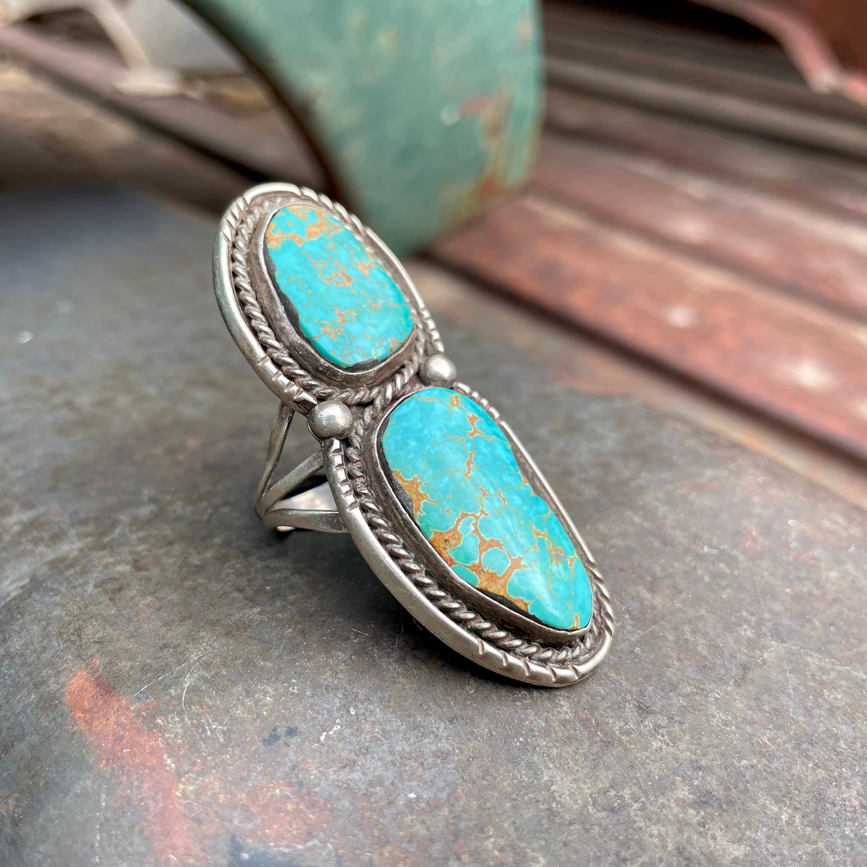 Tremendous Vintage Navajo Deepset Turquoise Sterling Silver Native American Ring Tremendous Vintage Navajo Deepset Turquoise Sterling Silver Native American Ring