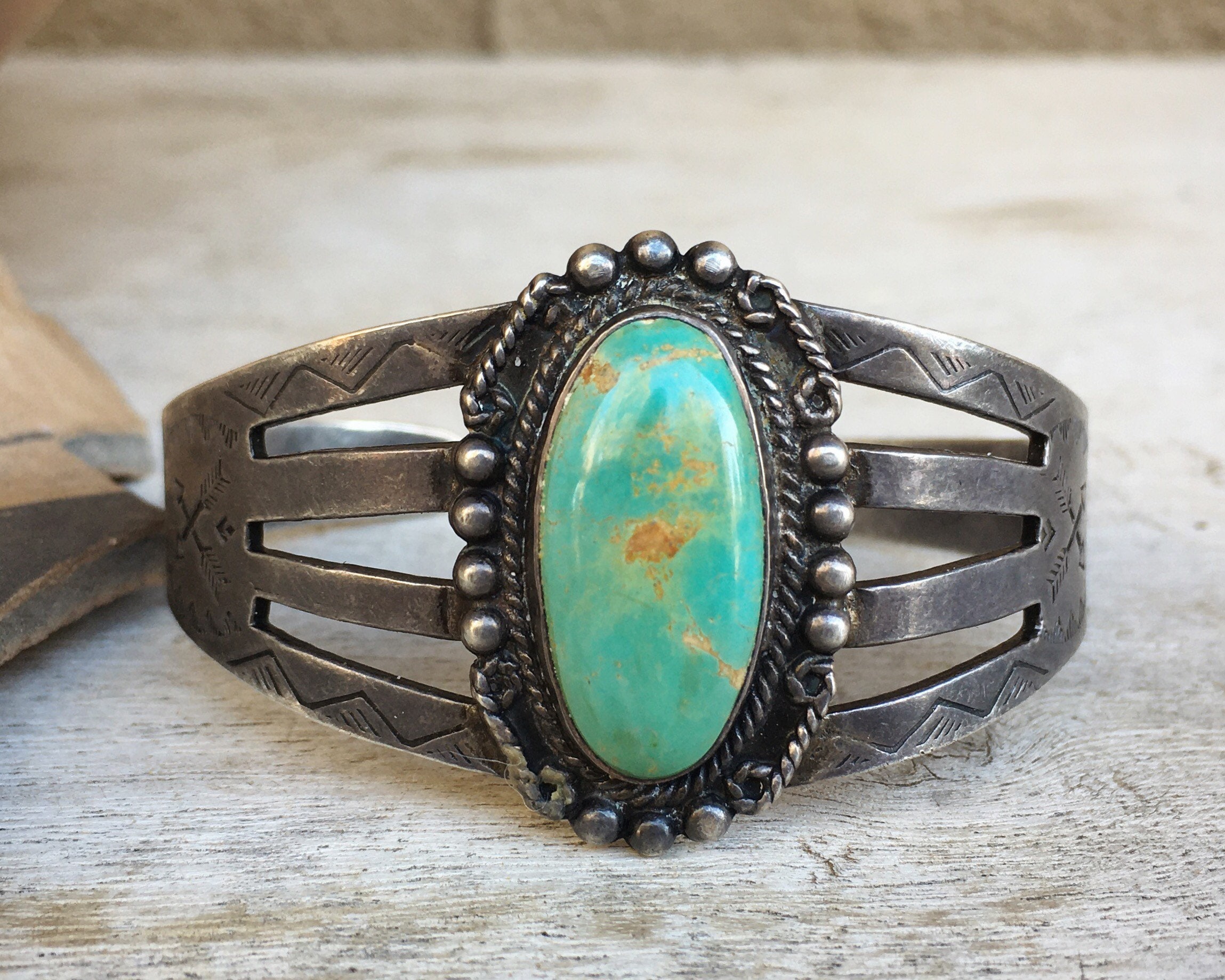 Fred Harvey Era Vintage Turquoise Cuff Bracelet for Woman, Southwestern