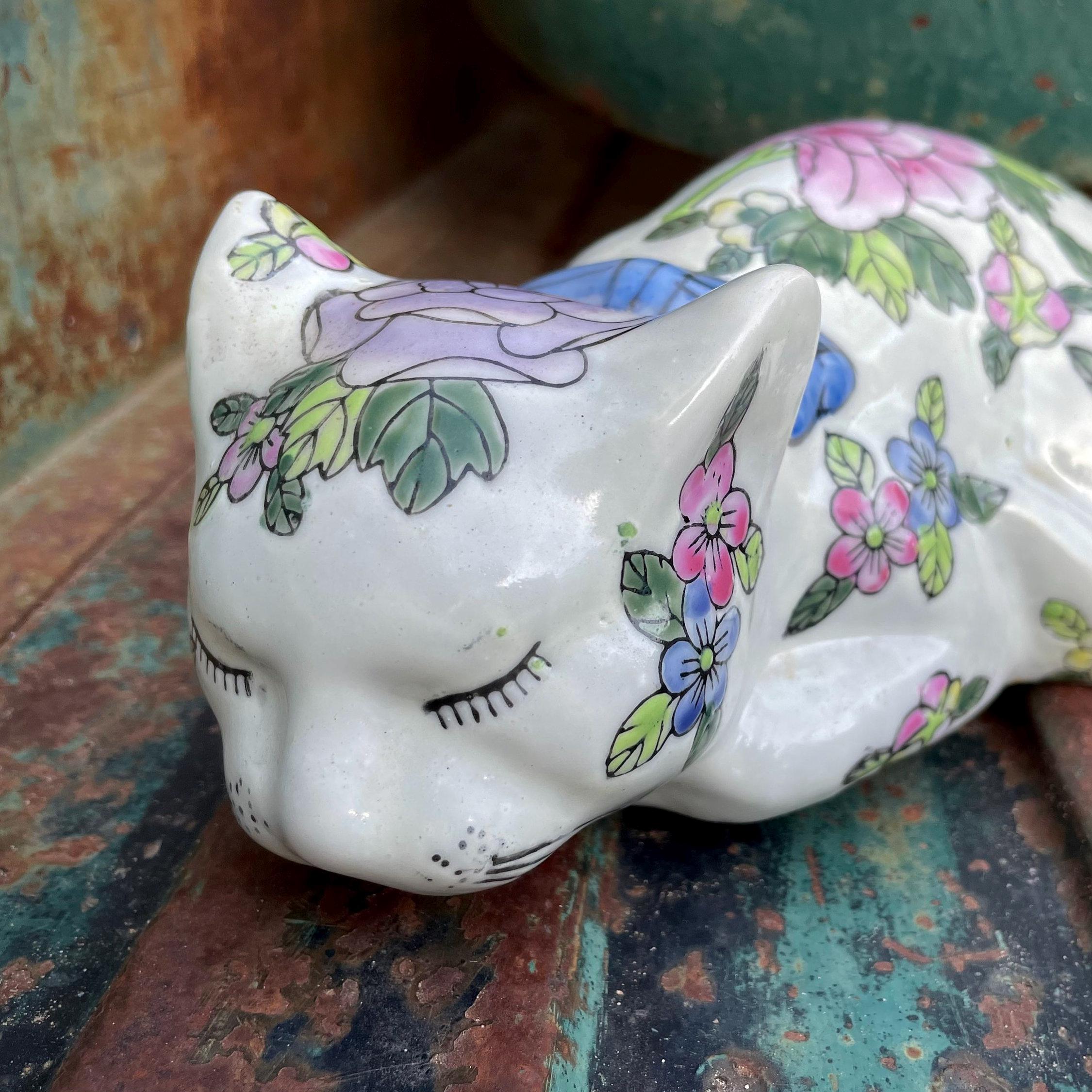 超大特価 眠っている猫 ヴィンテージ 手描き磁器置物 グリーン ピンク 置物