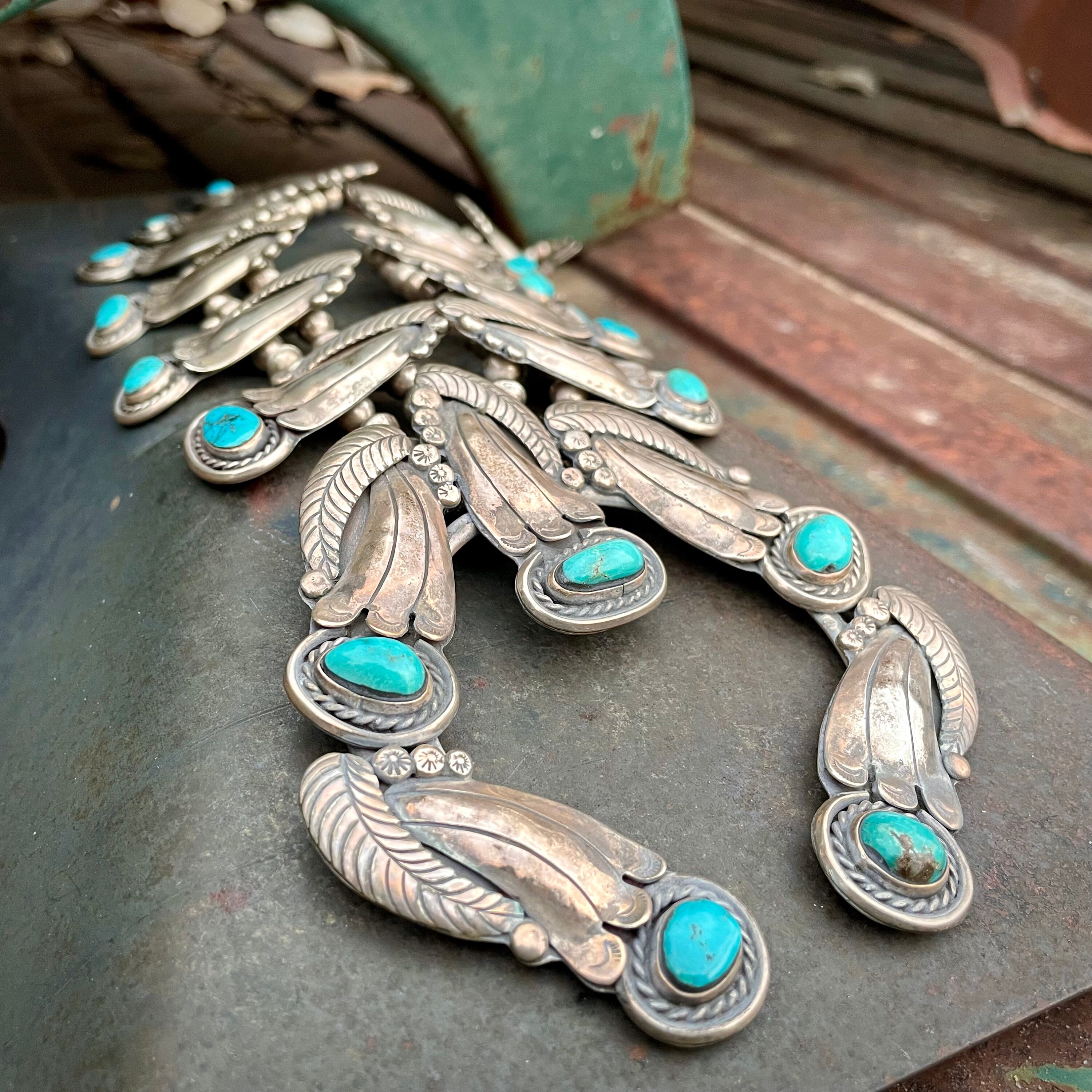 Bulbous Round Huge Navajo Turquoise Stone Native American Jewelry Silver Bracelet Bulbous Round Huge Navajo Turquoise Stone Native American Jewelry Silver Bracelet