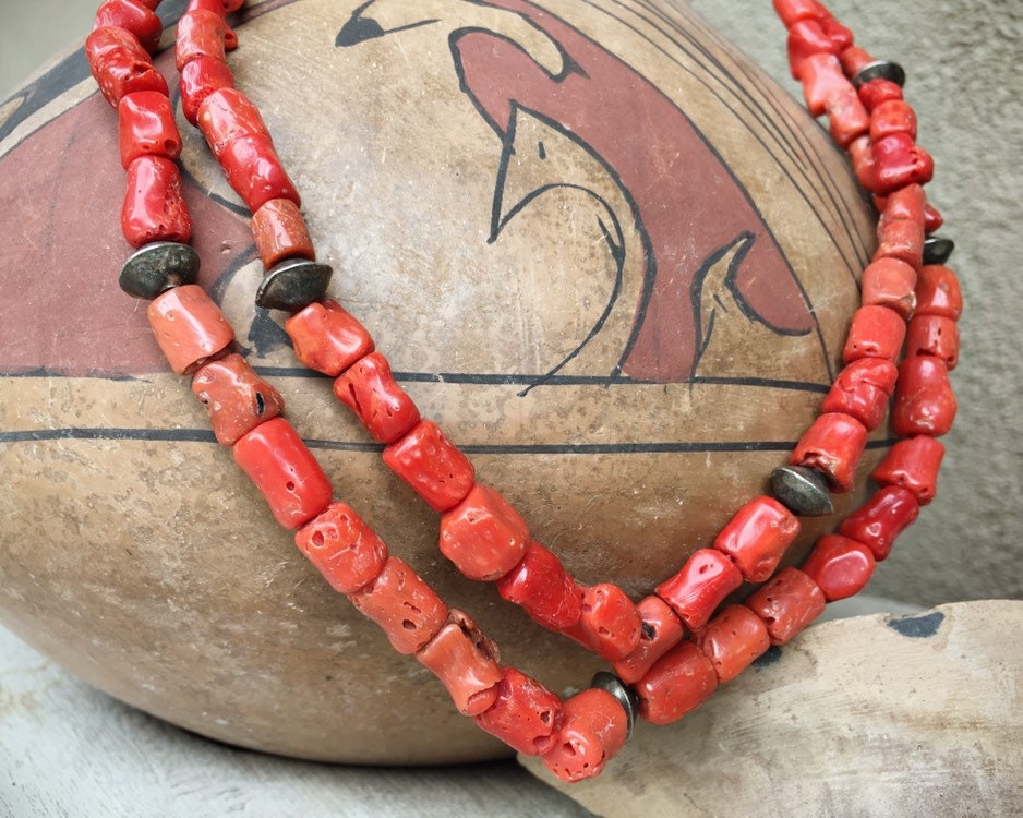 Important Early Vintage Native American Navajo Coral Sterling Silver Bead Necklace Old Important Early Vintage Native American Navajo Coral Sterling Silver Bead Necklace Old
