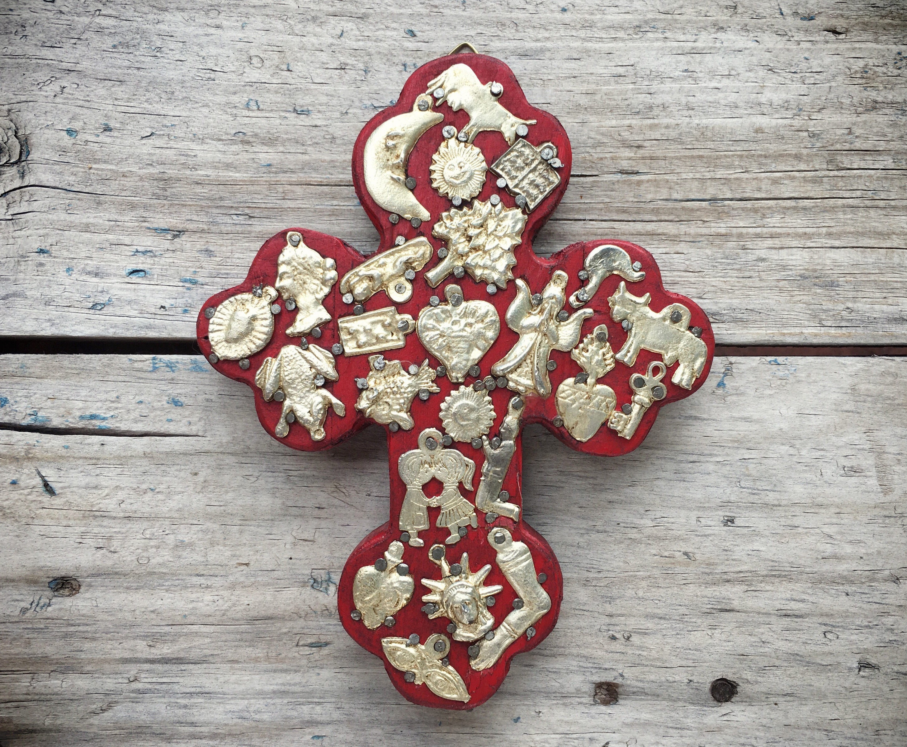 DIY Ornate Wooden Crosses - Positively Splendid {Crafts, Sewing