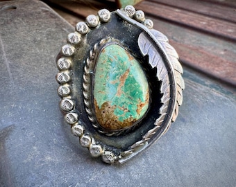 Vintage Turquoise Cuff Bracelet Approx Size 6, Silver Feather Design