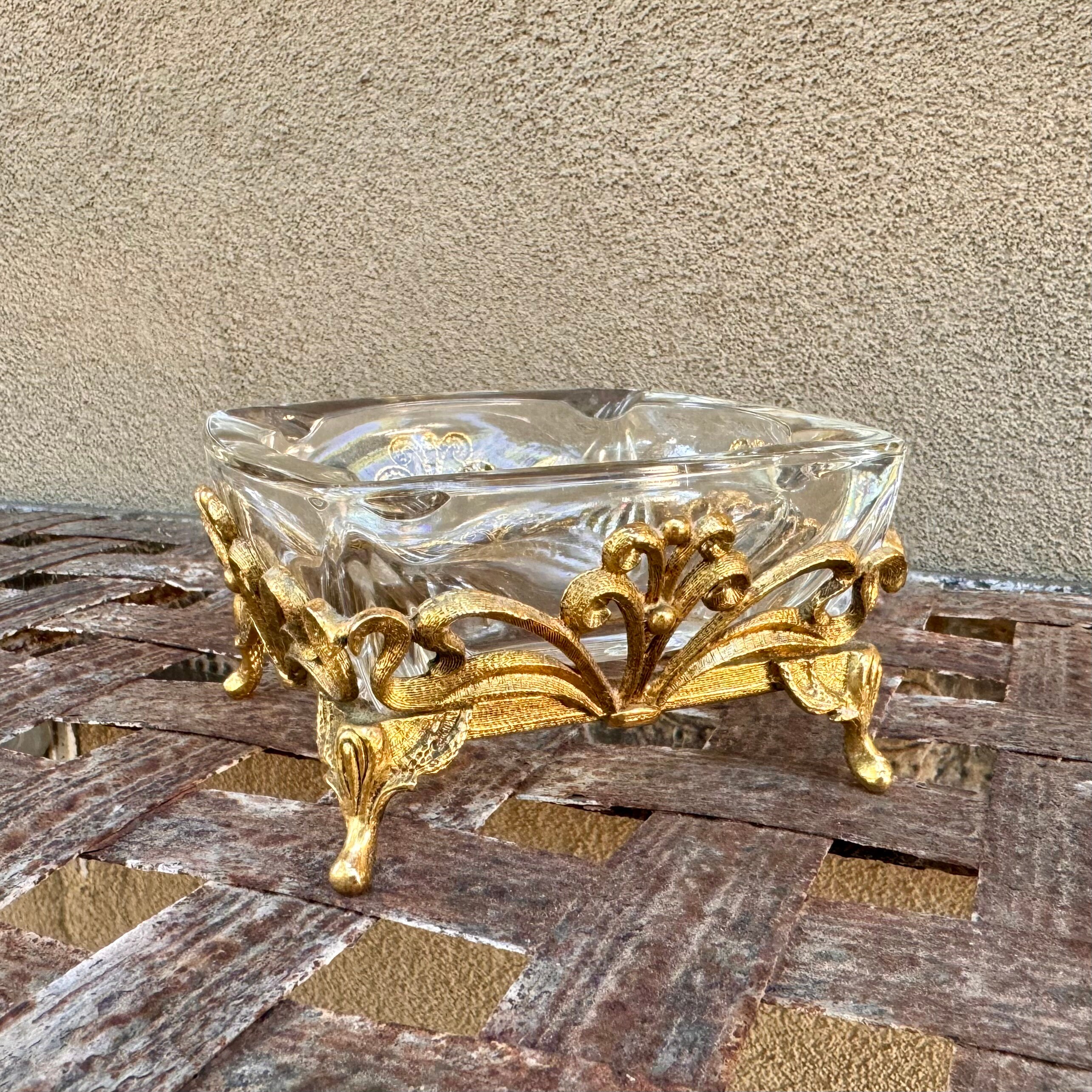 1950s Hollywood Regency Ashtray with Gold Tone Metal Stand