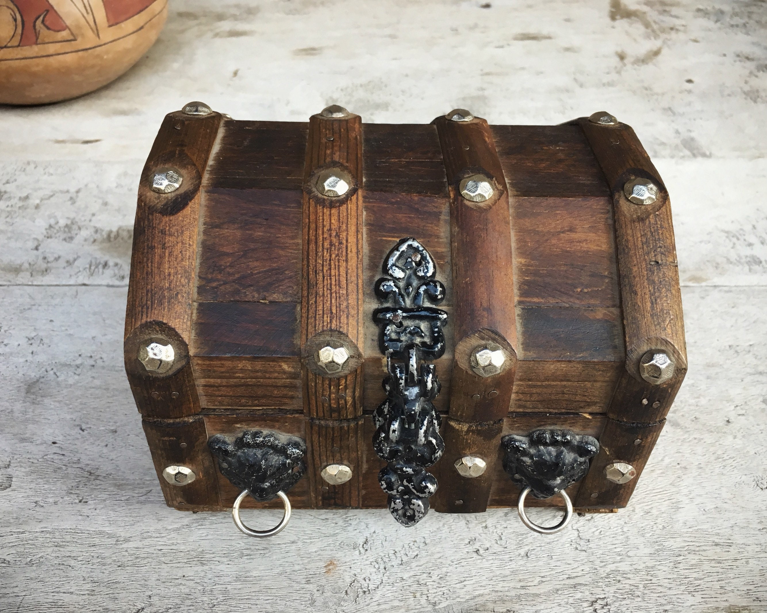 Small Distressed Vintage Treasure Chest 1970s Jewelry Box, Humpback
