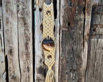 Vintage Art Studio Pottery Wall Pocket in Macrame Wall Hanging, Natural Organic Leafy Decor