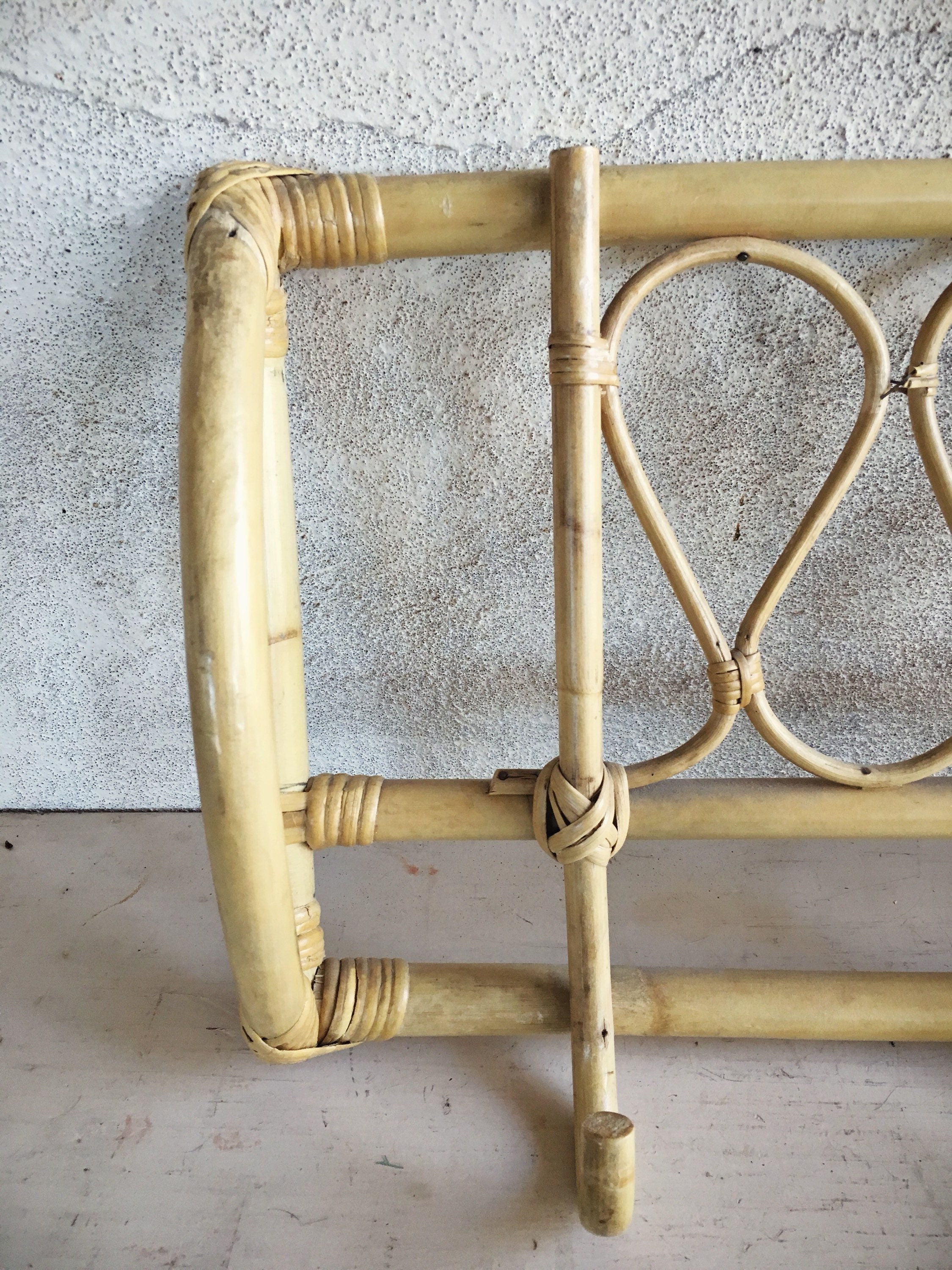 Rattan Wall Rack with Hooks, Hanging Hooks Rack, Jungalow Style Tiki