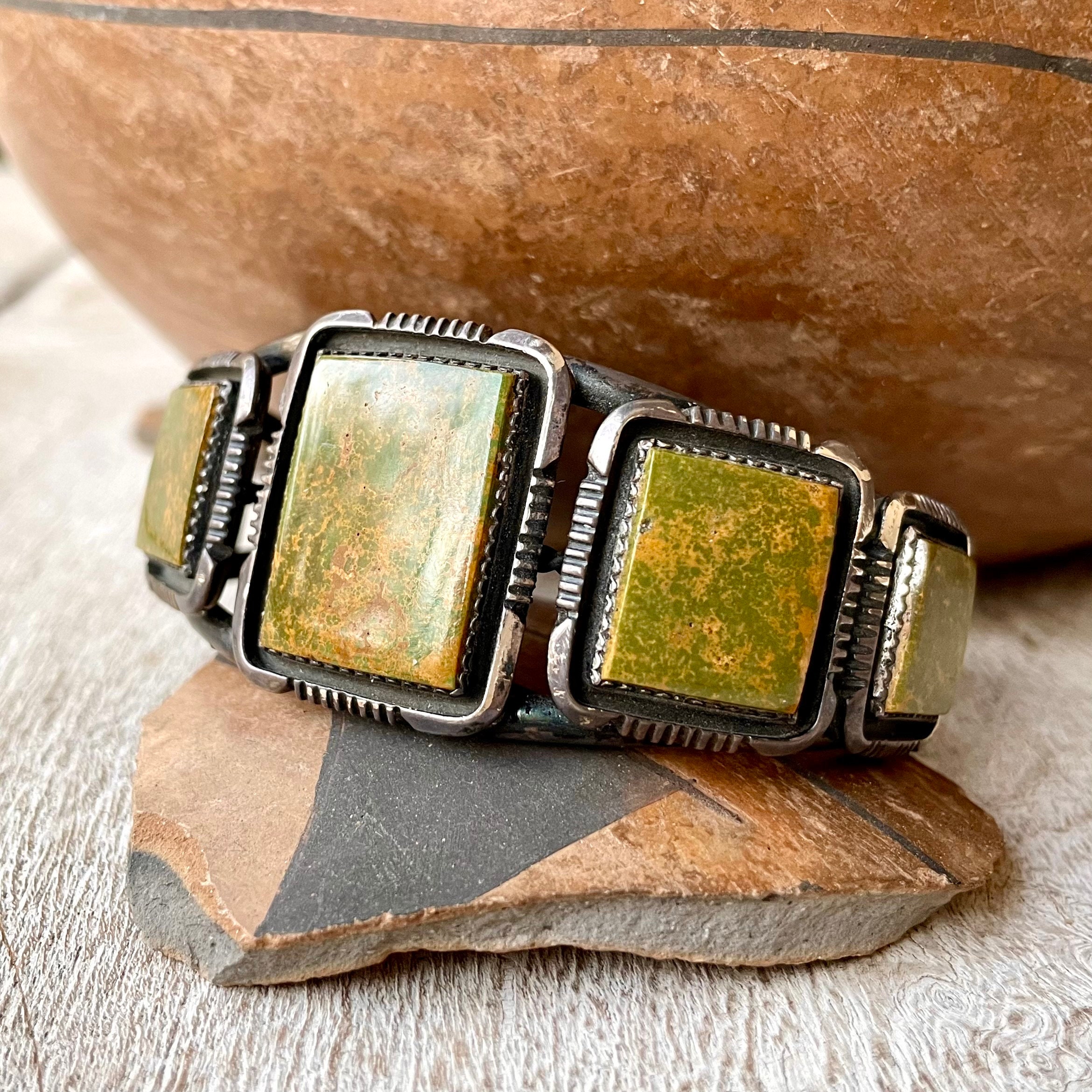Stunning Vintage Native American Jewelry Navajo Green Turquoise Sterling Silver Cuff Bracelet Old Stunning Vintage Native American Jewelry Navajo Green Turquoise Sterling Silver Cuff Bracelet Old