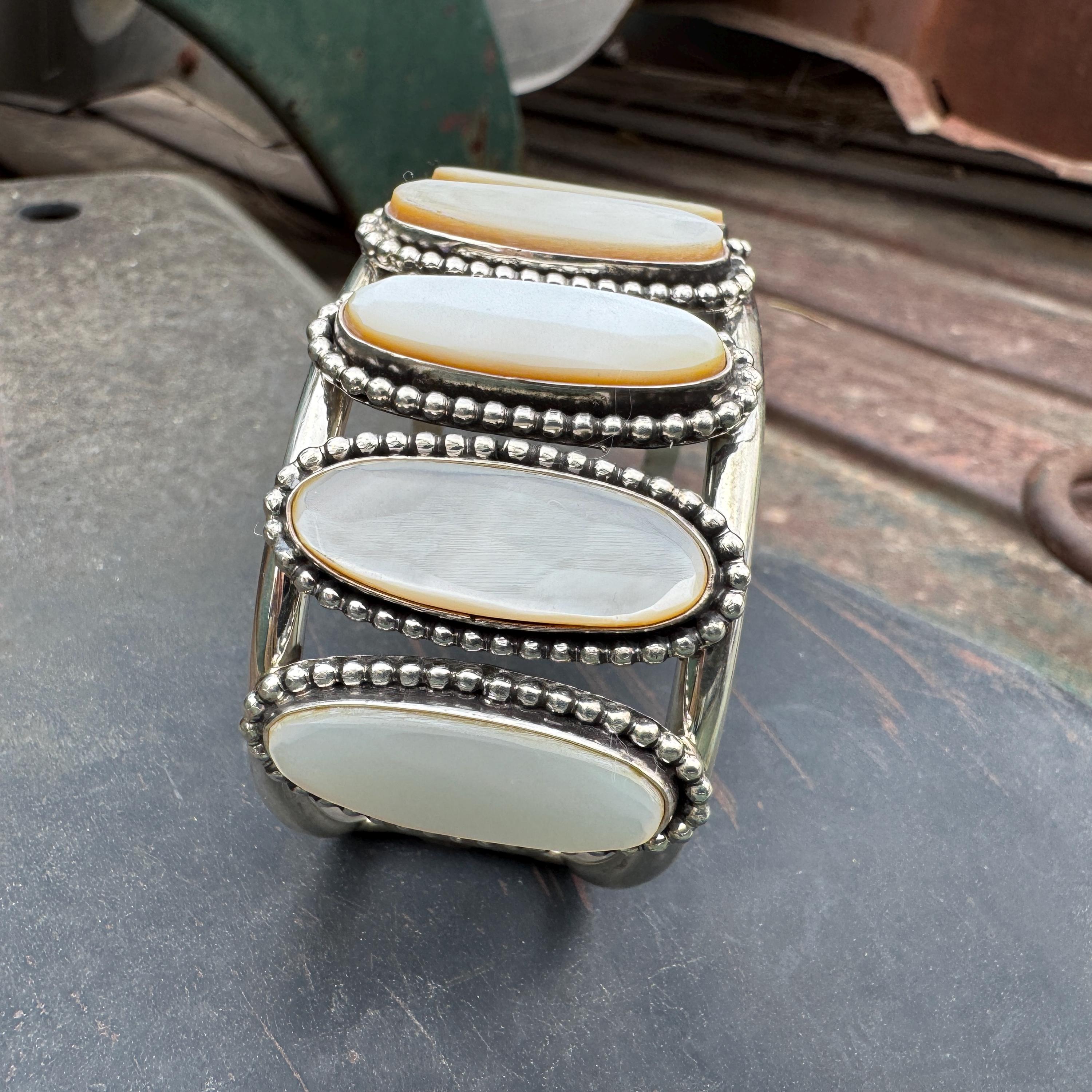 Important Vintage Native American Navajo Caribbean Water Turquoise Sterling Silver Bracelet Important Vintage Native American Navajo Caribbean Water Turquoise Sterling Silver Bracelet