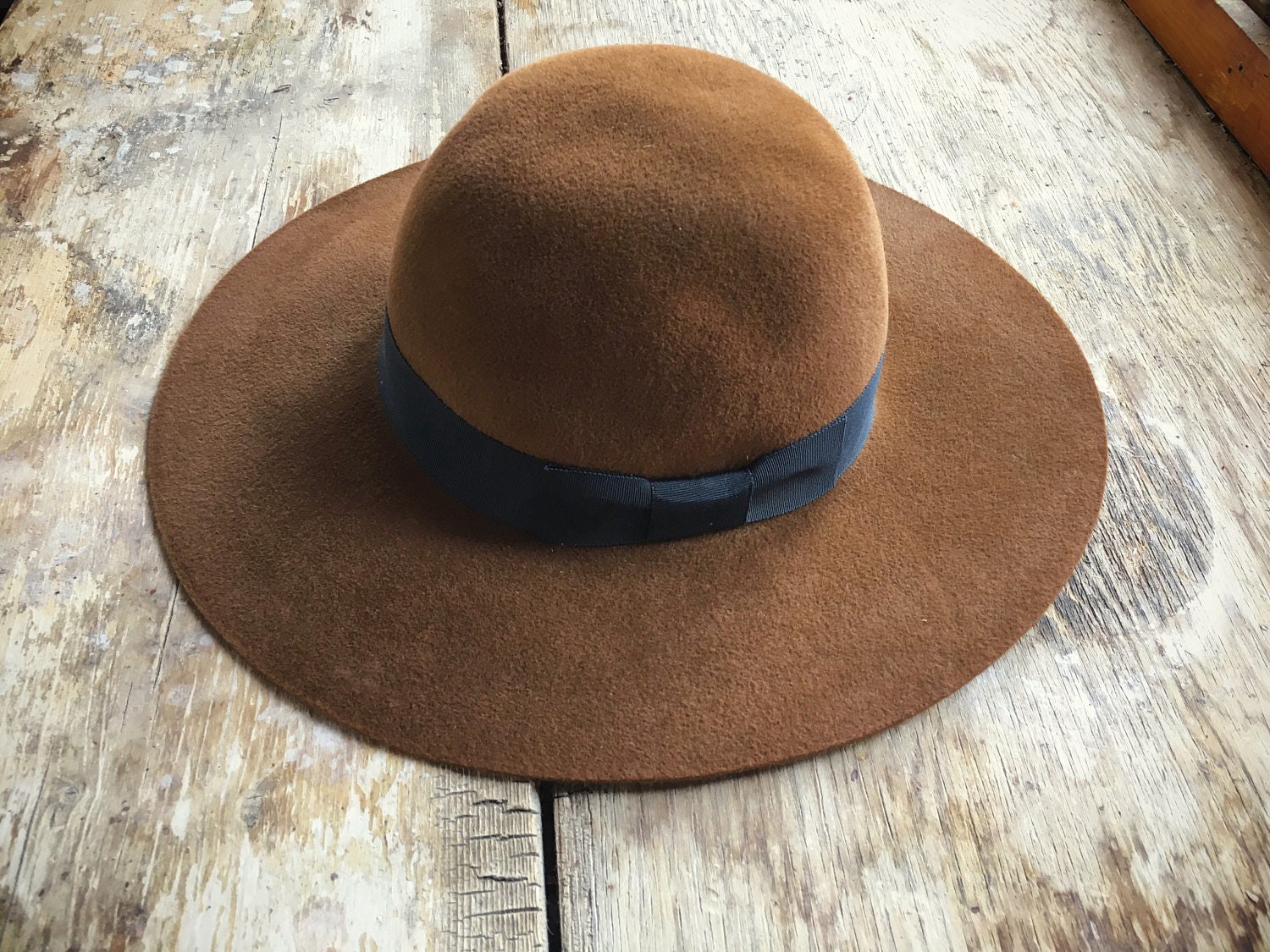 Vintage wide brimmed hat with band, 1990s brown velour felt hat, Women