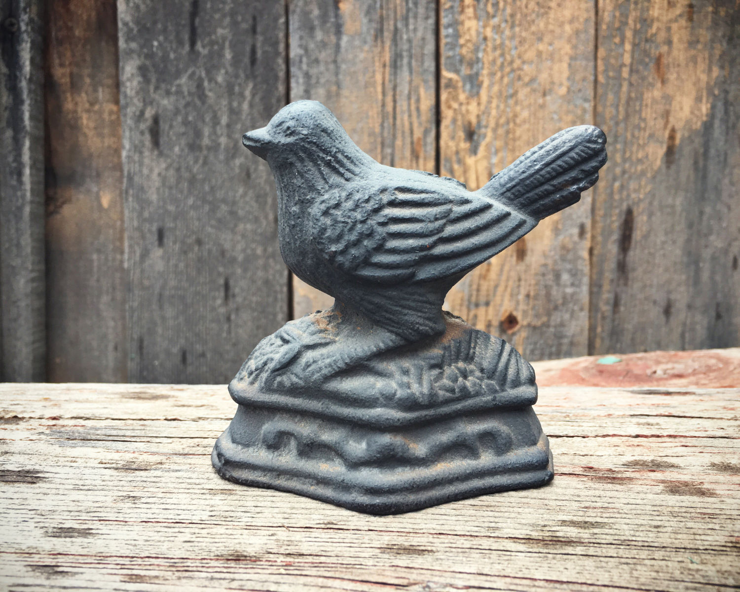 Small vintage bird cast iron door stop, farmhouse decor, rustic decor