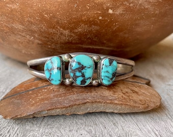 Vintage Dainty Natural Bisbee Turquoise Three-Stone Bracelet Size 6", Native American Jewelry