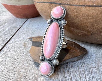 Sterling Silver & Pink Conch Cluster Ring Approx Size 7 by Navajo Fred Maloney, 2.375 Long