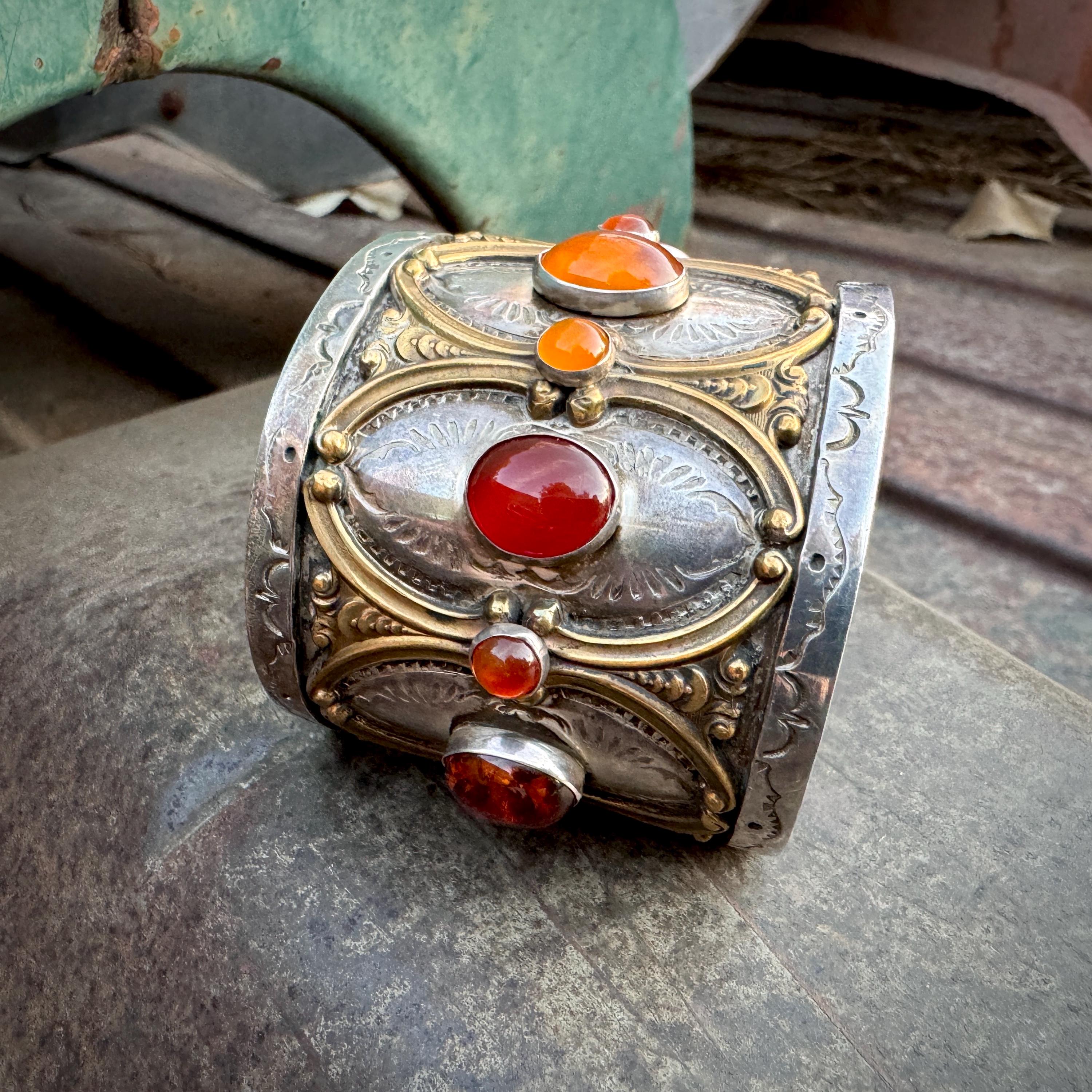 Heavy Heavy Vintage Native American Navajo Amber Sterling Silver Bracelet Cuff Old Heavy Heavy Vintage Native American Navajo Amber Sterling Silver Bracelet Cuff Old