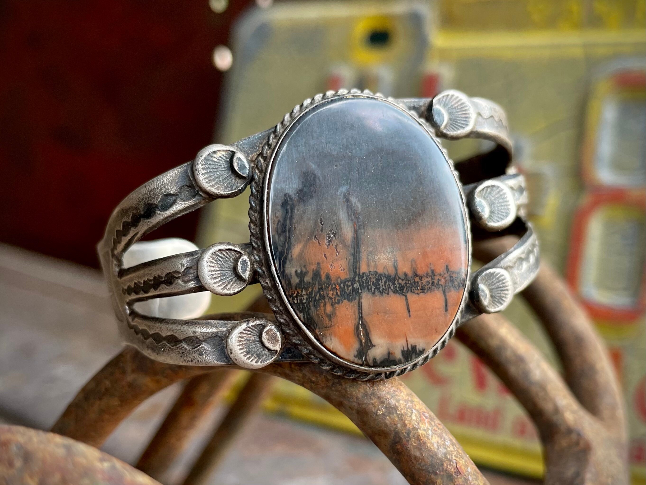 Earlier 1900's Vintage Native American Jewelry Navajo Petrified Wood Sterling Silver Bracelet Old Cuff Earlier 1900's Vintage Native American Jewelry Navajo Petrified Wood Sterling Silver Bracelet Old Cuff