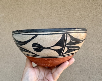 Antique Distressed Santo Domingo Pueblo Pottery Stew Bowl, Ventura Reano