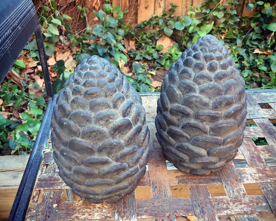 Pine Cone Pick (Set of 2)