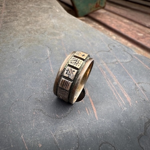 Navajo Roderick & Marilyn Tenorio Sterling Silver 14K Gold Band Approx Size 9, Petroglyph Icons