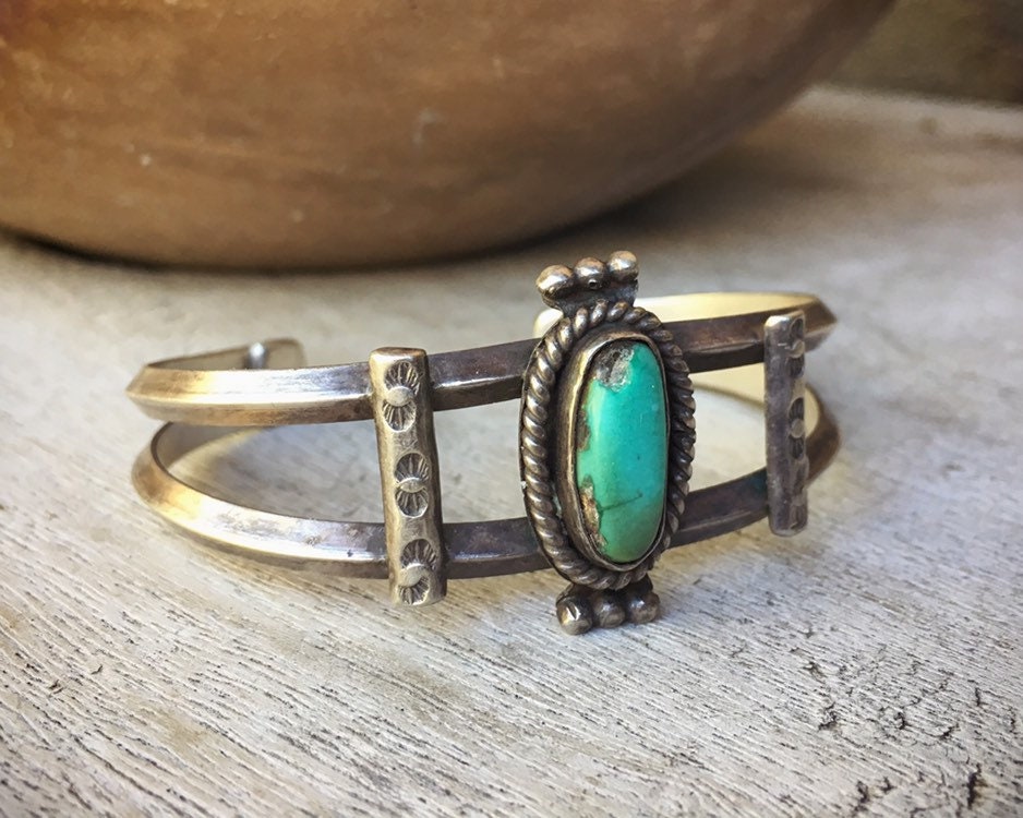 Vintage Sterling Silver Navajo Jewelry Bracelet with Turquoise – Home &  Away Gallery