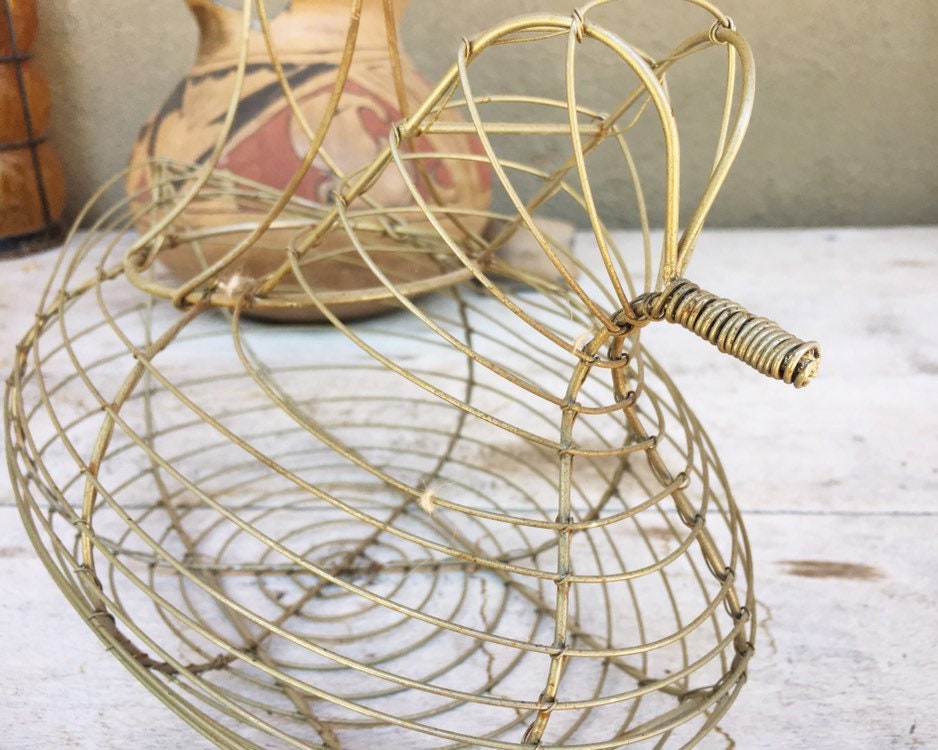 Vintage Metal Wire Chicken Shaped Egg Gathering Basket, Primitive Decor