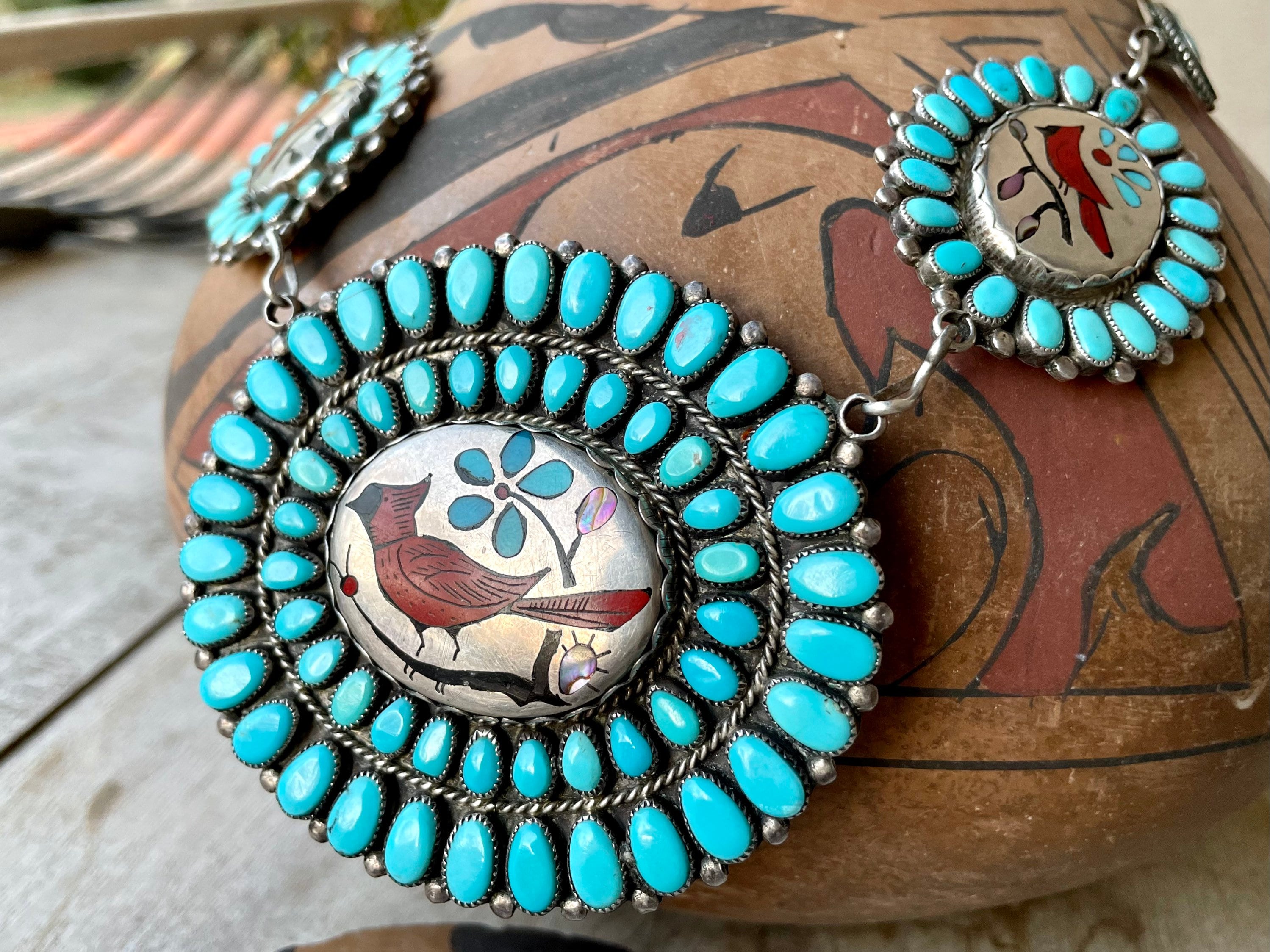 Museum Old Navajo Cardinal Native American Jewelry Silver Bracelet Museum Old Navajo Cardinal Native American Jewelry Silver Bracelet