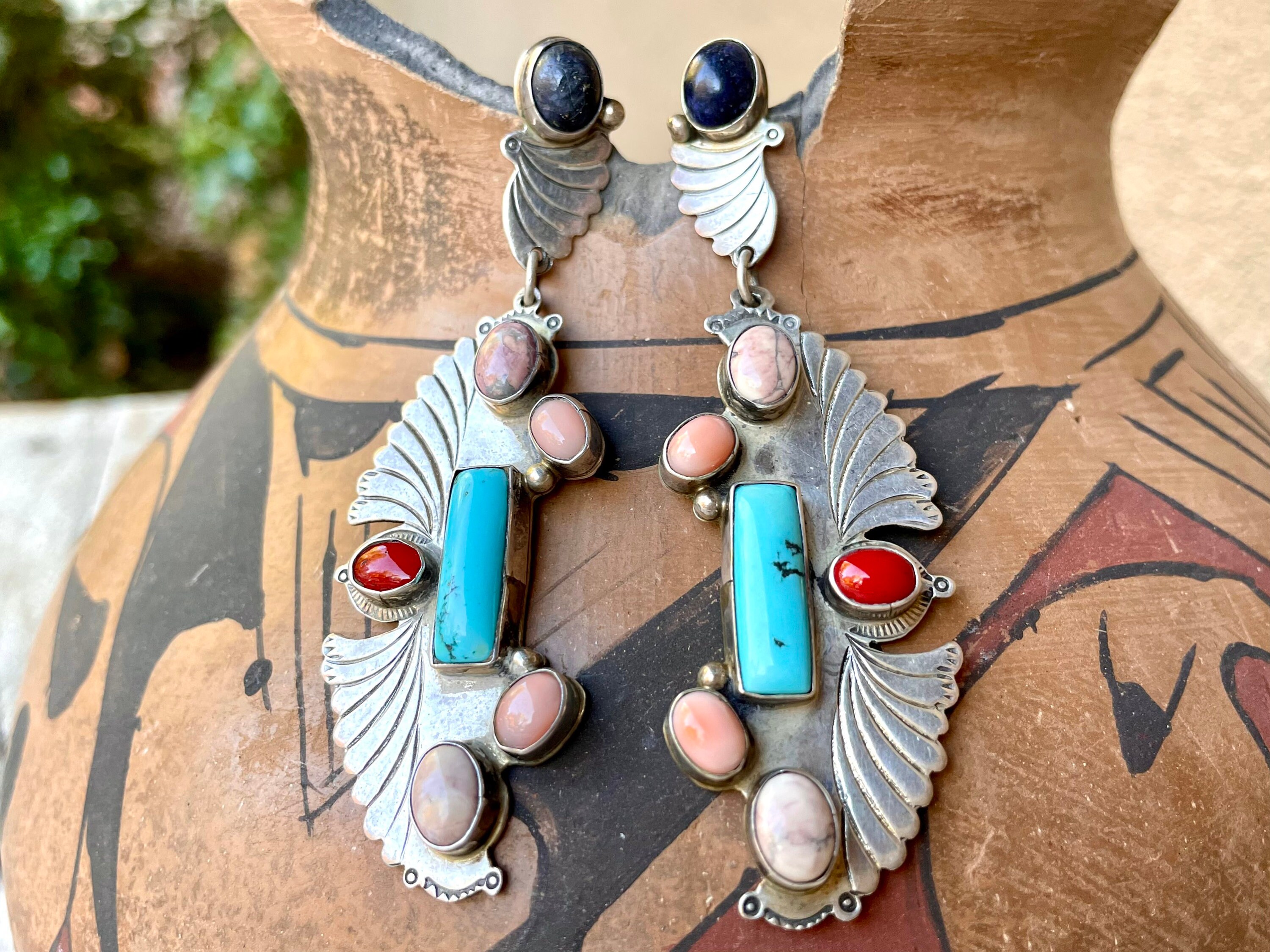 Rare Cubed Coral Vintage Native American Navajo Detailed Sterling Silver Bracelet Rare Cubed Coral Vintage Native American Navajo Detailed Sterling Silver Bracelet