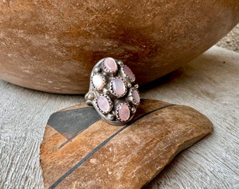 Vintage Pink Mother of Pearl Snake Eye Knuckle Ring Approx Size 7, Native American Indian Jewelry