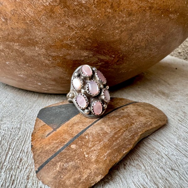 Vintage Pink Mother of Pearl Snake Eye Knuckle Ring Approx Size 7, Native American Indian Jewelry, One of a Kind Rodeo Southwestern Style