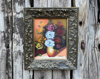 Vintage Oil Painting of Still Life Flower Bouquet 8x10 in Gold Painted Wood Frame 12x14