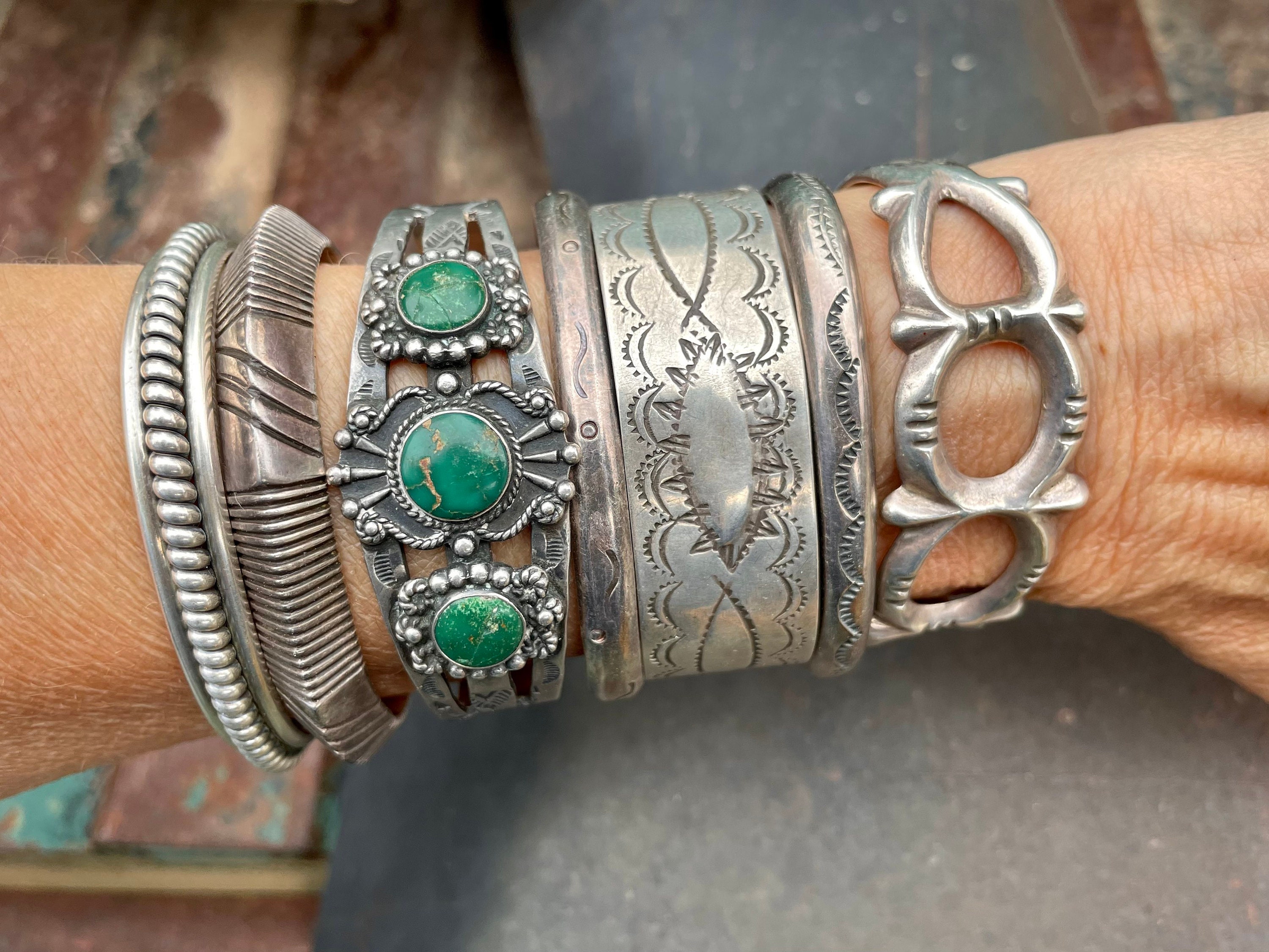 30g Fred Harvey Era Cerrillos Turquoise Bracelet (Cracked Stones), Vintage Native American Indian Jewelry Women, Old Pawn Cuff Southwestern 30g Fred Harvey Era Cerrillos Turquoise Bracelet (Cracked Stones), Vintage Native American Indian Jewelry Women, Old Pawn Cuff Southwestern