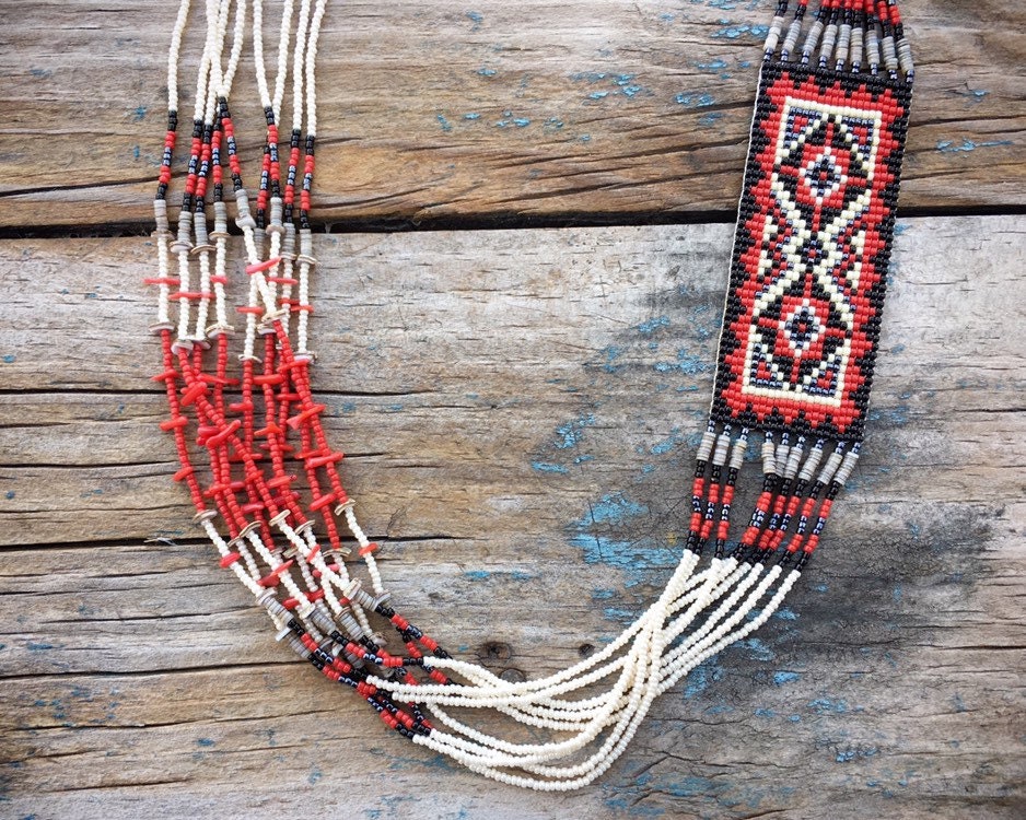 Antique Red & Black Beaded Tassel Lariat Flapper Necklace – Main Street  Estate Sales