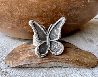 Kewa Artist Noah Pajarito Tufa Cast Sterling Silver Butterfly Ring Approx Size 6