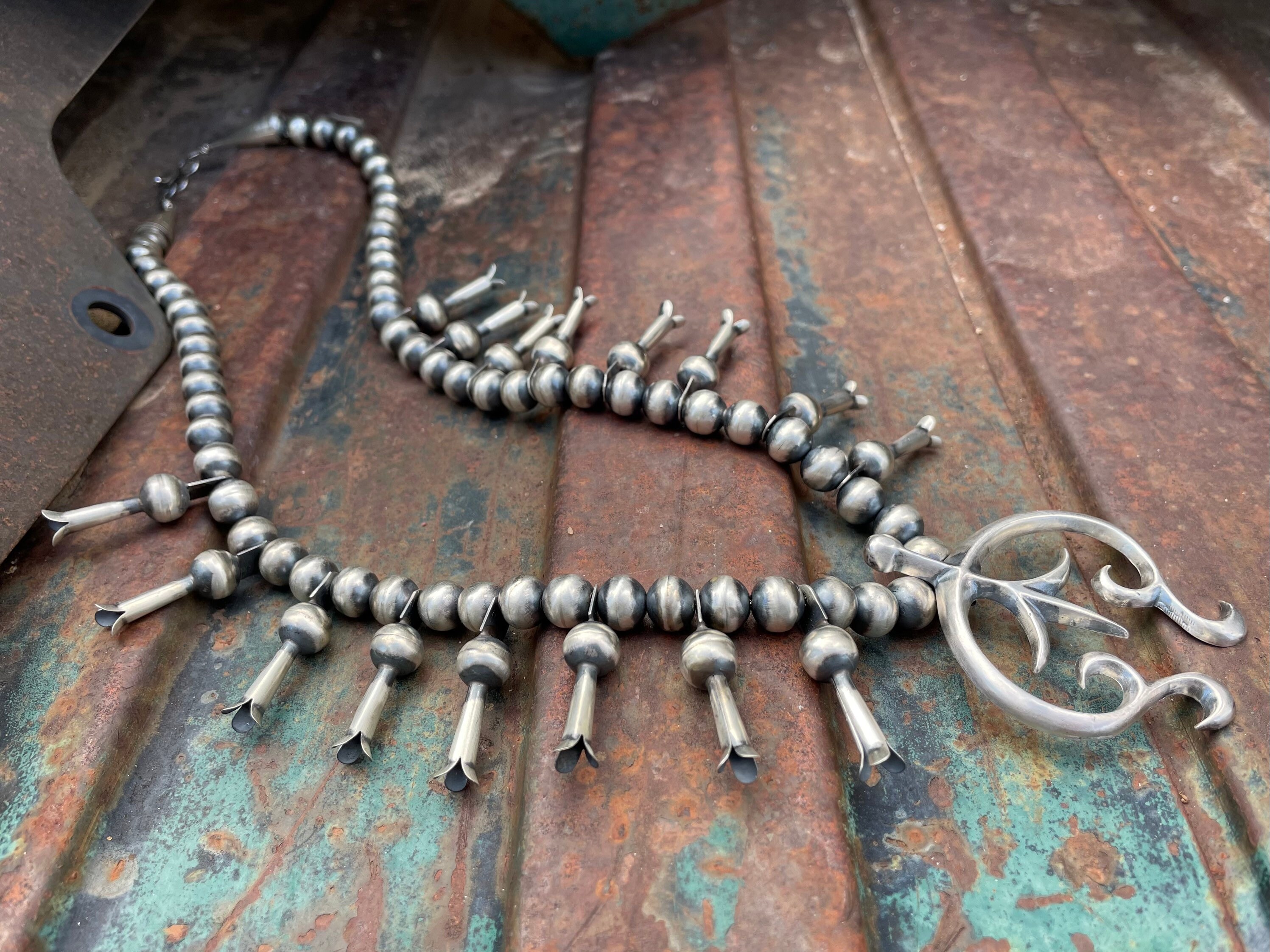 106g Sterling Silver Squash Blossom Necklace & Earrings 106g Sterling Silver Squash Blossom Necklace & Earrings