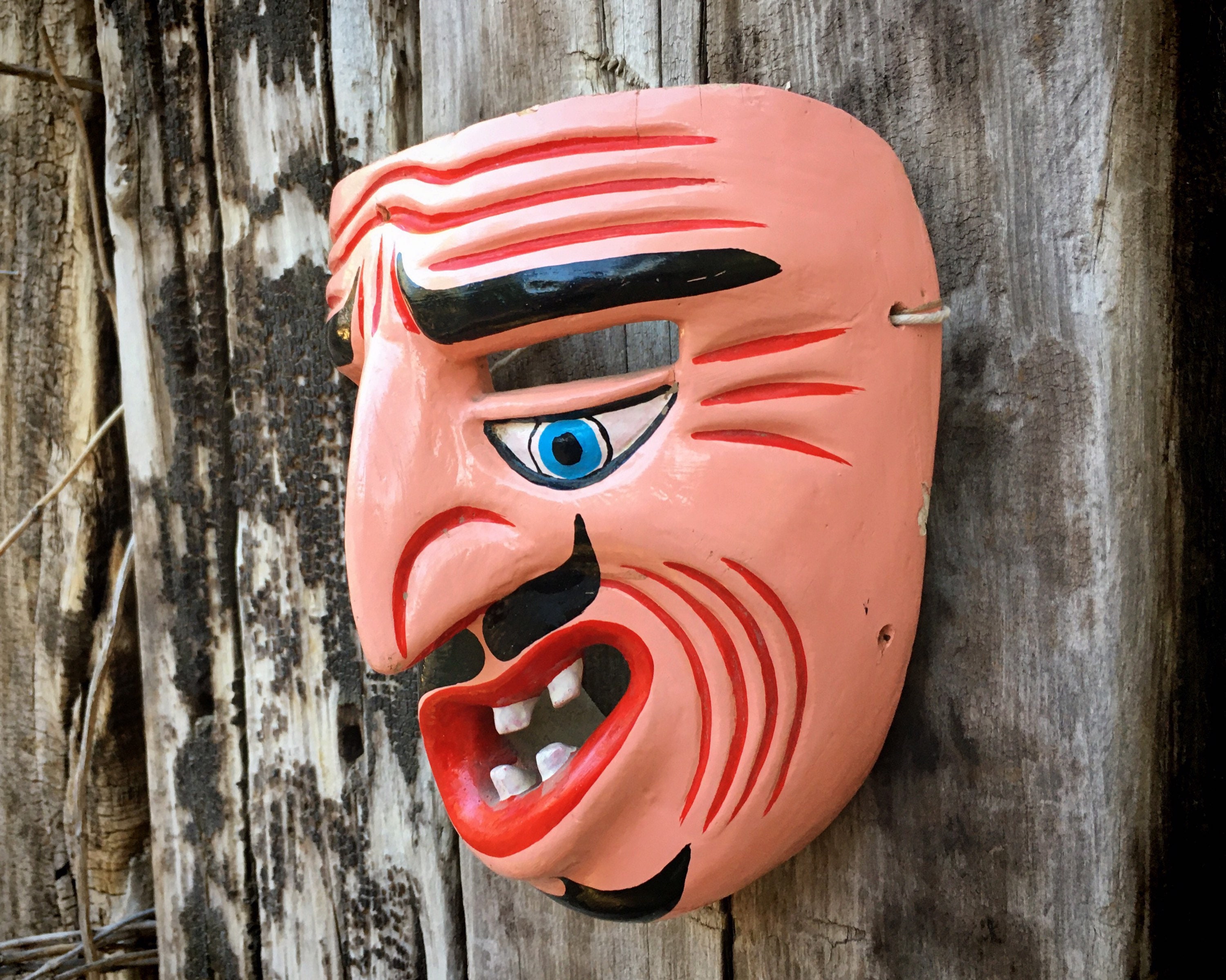 Маска на английском языке. Mexican Wooden Masks. Чаклис по английскому маска. Маски Instagram. Как по английски маска.