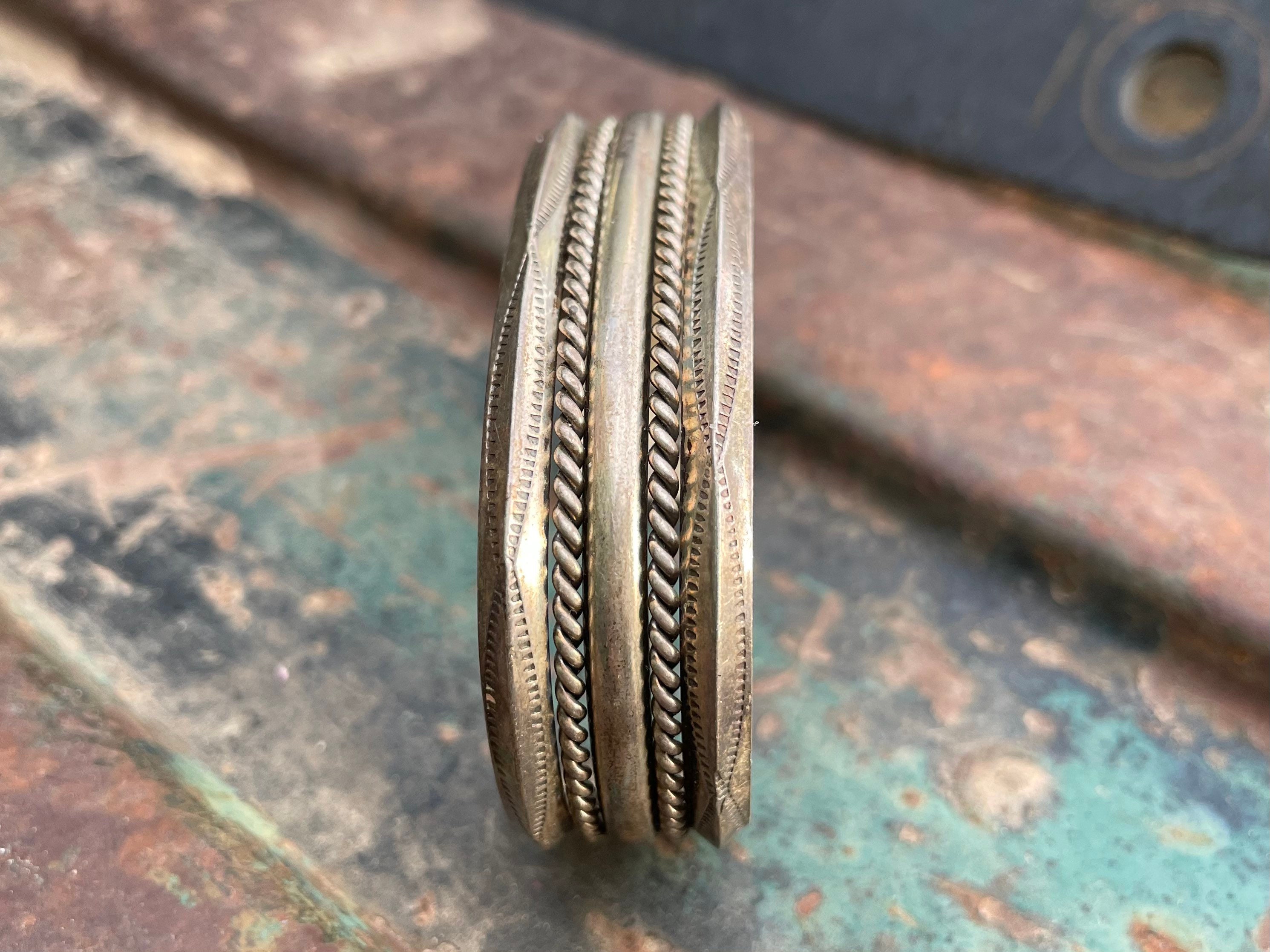 Half-Round WireCuff 1940～Vintage Navajo PBW25M069_Vintage_Navajo_Four_