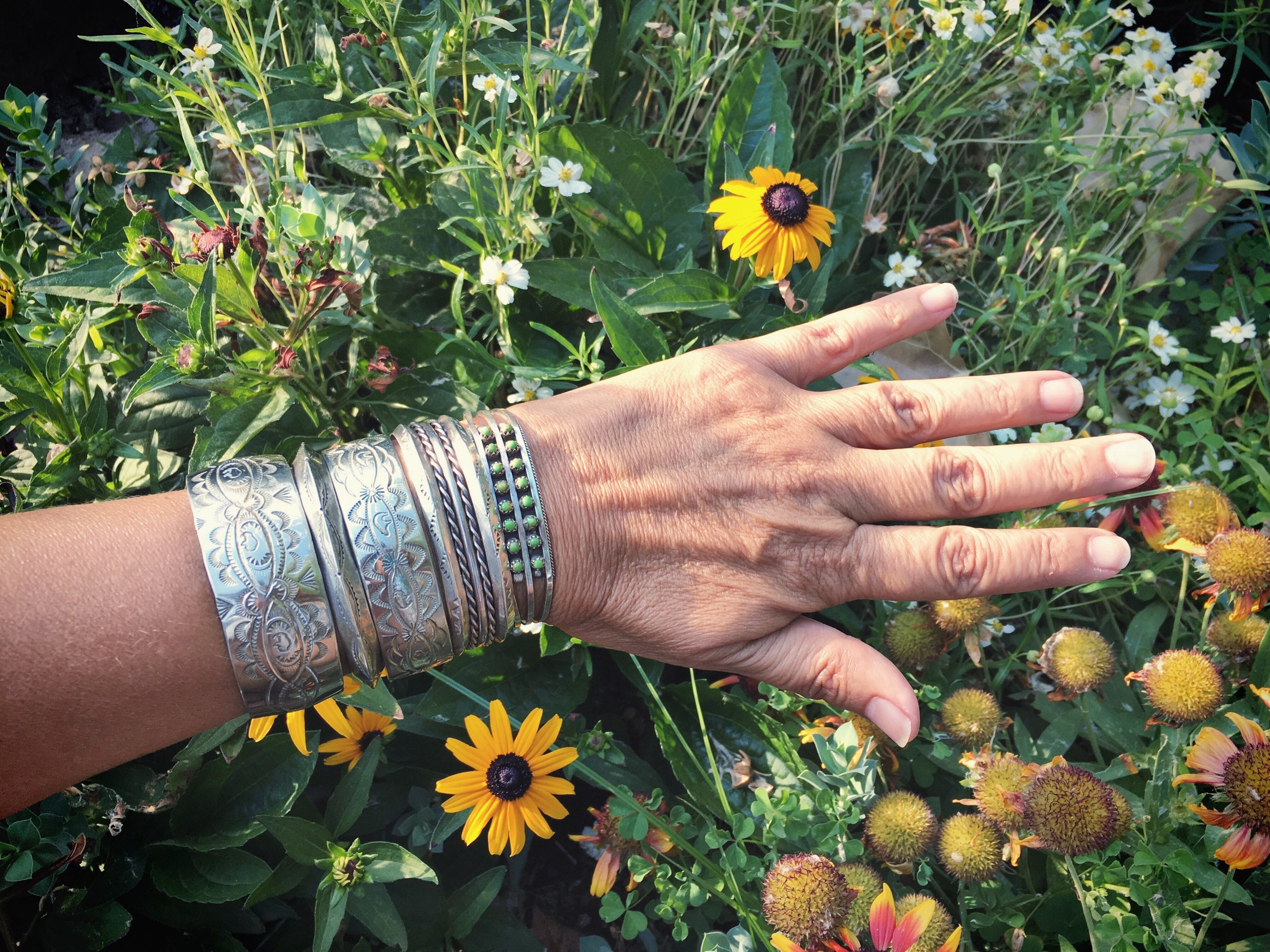 Exquisite Zuni Gaspeite Sterling Silver Bracelet Native American Exquisite Zuni Gaspeite Sterling Silver Bracelet Native American