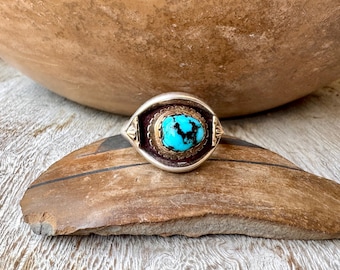 Spiderweb Turquoise Compact Ring Size 9.25, Sterling Silver w / Gold Tone Accents