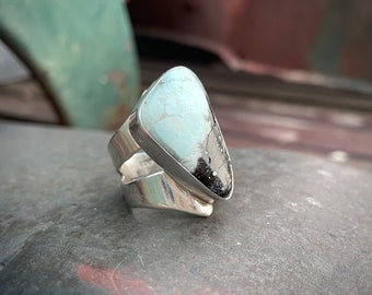 Lilly Barrack Sterling Silver Pale Blue w/ Black Turquoise (Chipped) Ring Adj Size, Contemporary