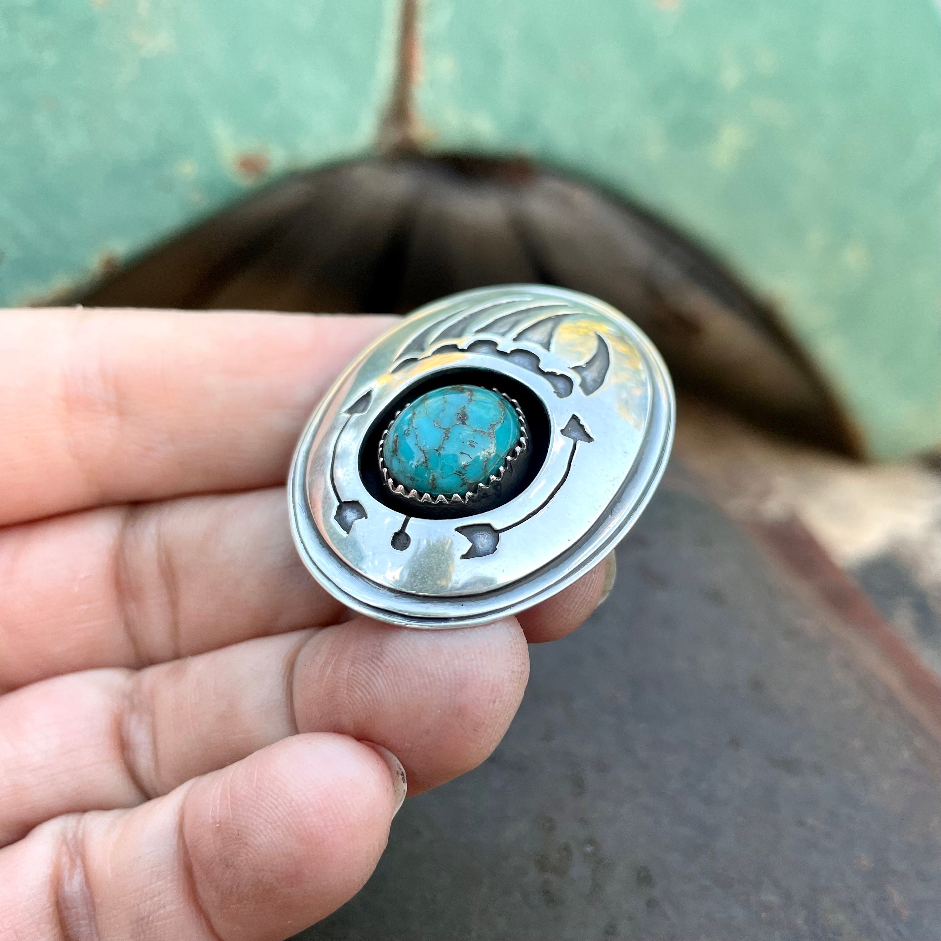 【b-16】 one‐hand bear claw / Turquoise Turquoise Bear Claw Feather Navajo Pendant Sterling Silver