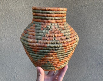 Medium Small Vintage Coiled Basket Vase or Pot in Rust Earthtone Colors, Bohemian Tribal Decor, Natural Organic Home Decoration Shelf Table