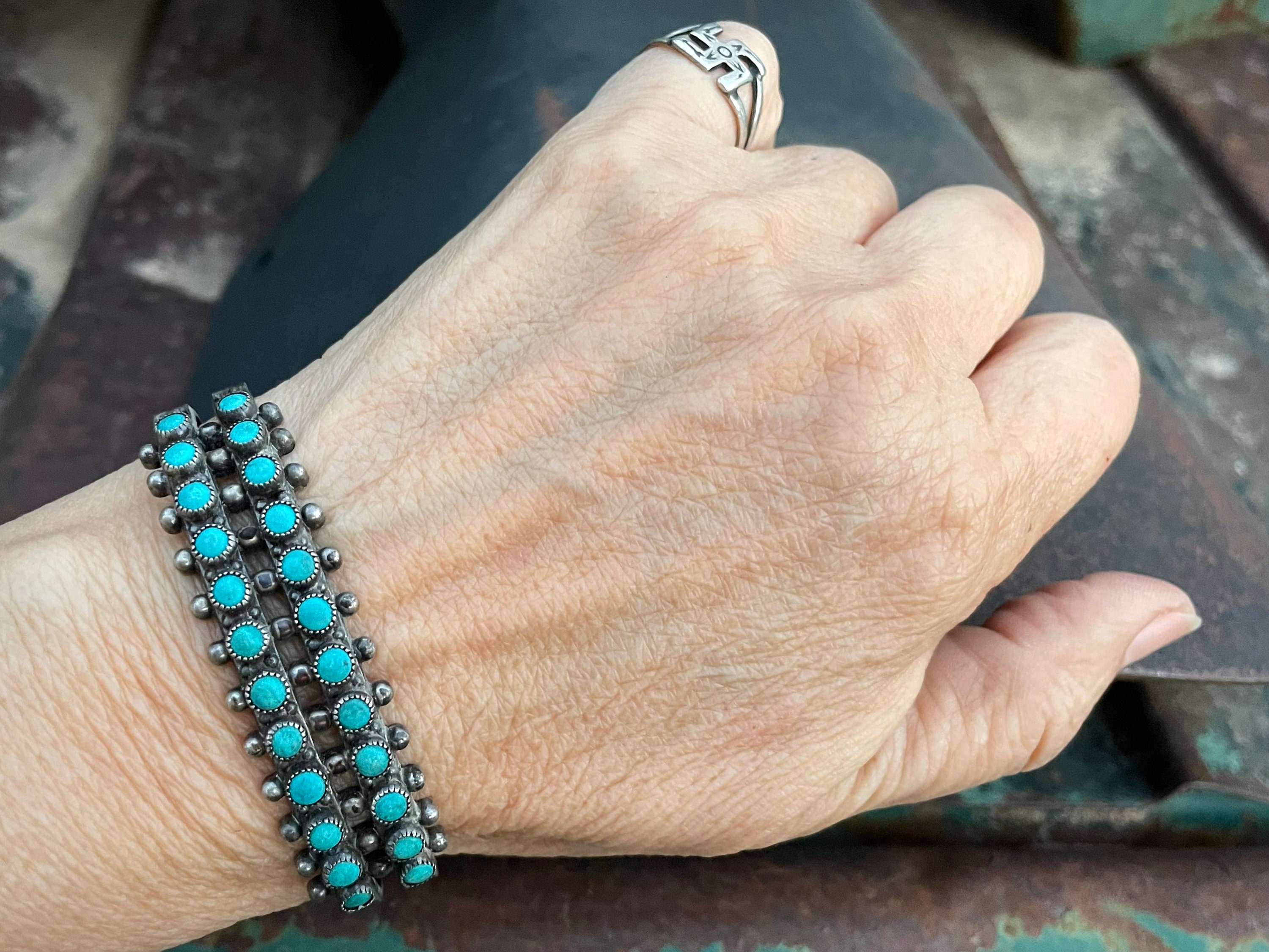 Fred Harvey Era Two Row Zuni Snake Eye Vintage Turquoise