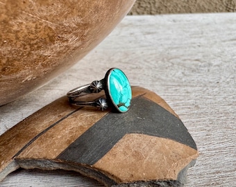 Small Simple Oval Matrixed Turquoise Ring Size 6.5, Southwestern Jewelry Dainty Gift Her