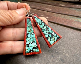 Vintage Crushed Chip Turquoise and Red Spiny Oyster Inlay Slab Earrings, Santo Domingo Native American Indian Jewelry, Southwestern Dangles