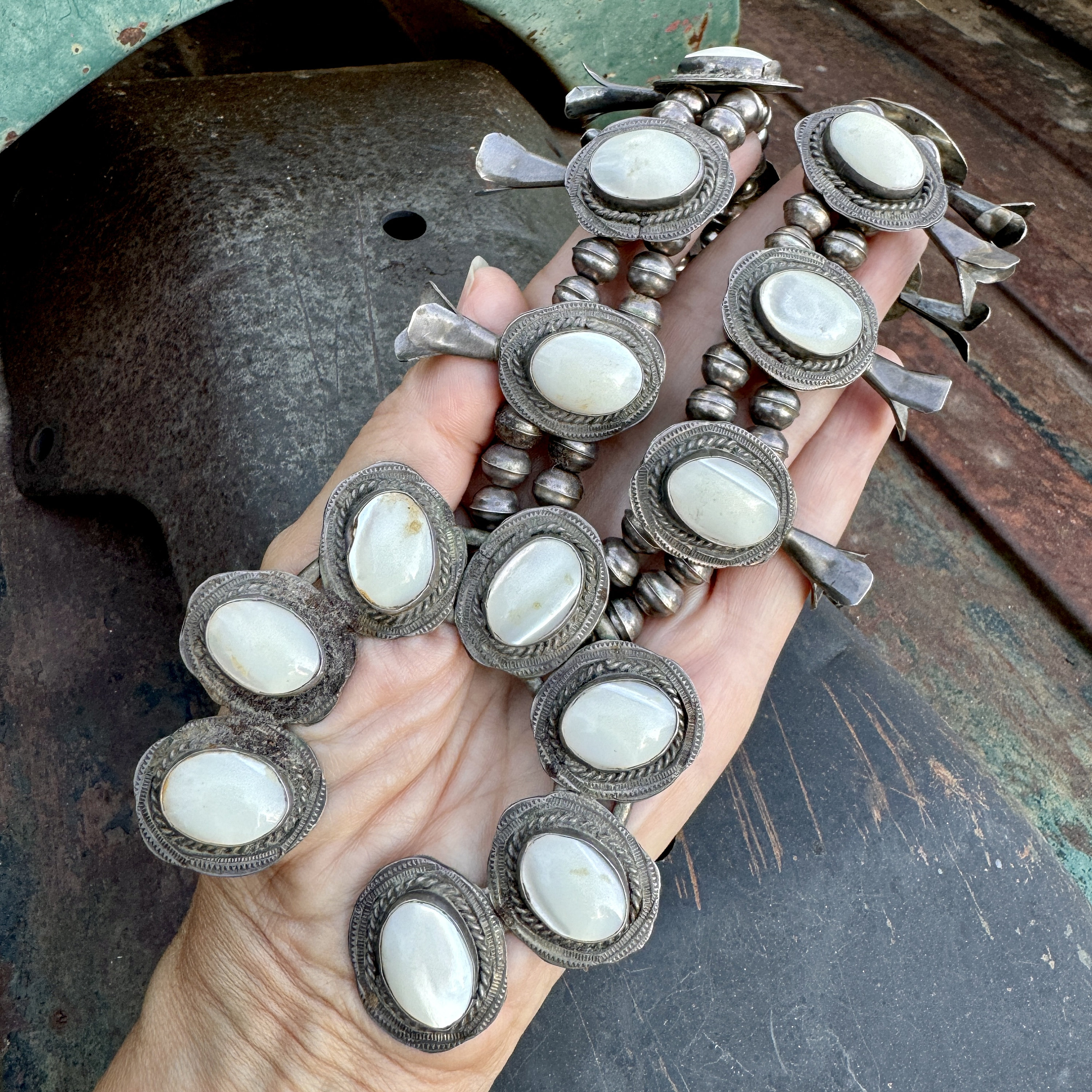 One Of The Finest Vintage Navajo Mother Of Pearl Native American Jewelry Silver Squash Blossom Necklace One Of The Finest Vintage Navajo Mother Of Pearl Native American Jewelry Silver Squash Blossom Necklace