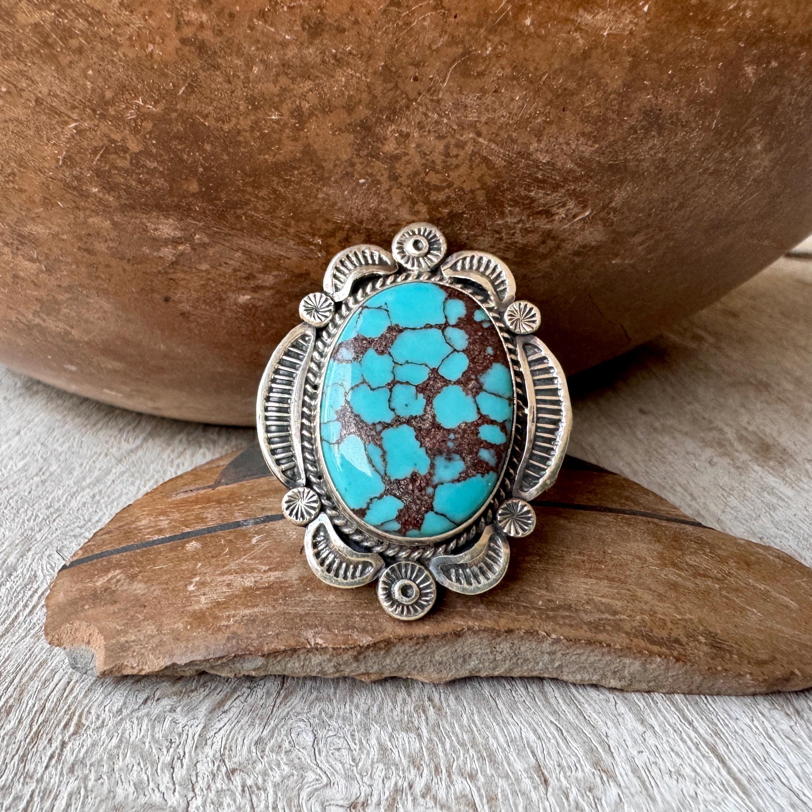 Magnificent Vintage Native American Navajo Red Mountain Turquoise Stering Silver Ring Magnificent Vintage Native American Navajo Red Mountain Turquoise Stering Silver Ring