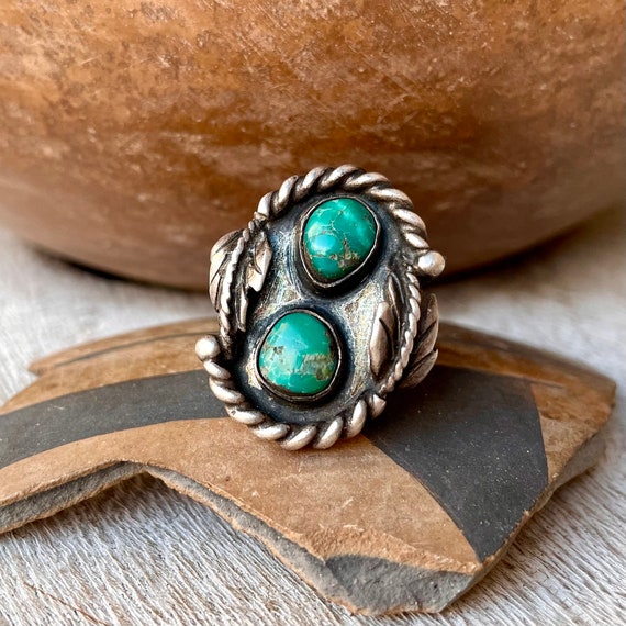 Extraordinary Native American Navajo 8 Turquoise Sterling Silver Gekkos Bracelet Extraordinary Native American Navajo 8 Turquoise Sterling Silver Gekkos Bracelet
