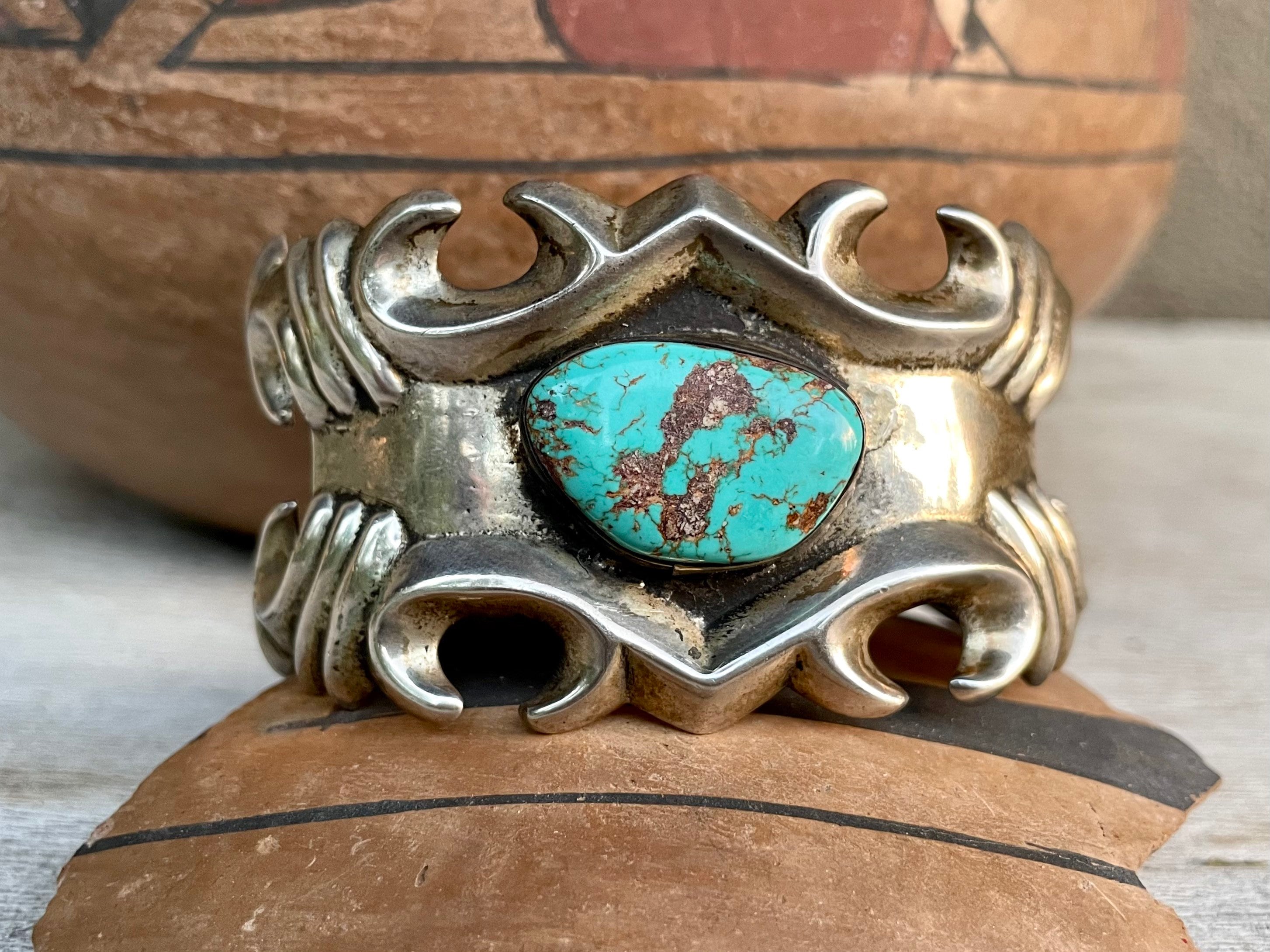 Museum Quality Vintage Navajo Sterling Silver Native American Bracelet Old Cuff Museum Quality Vintage Navajo Sterling Silver Native American Bracelet Old Cuff
